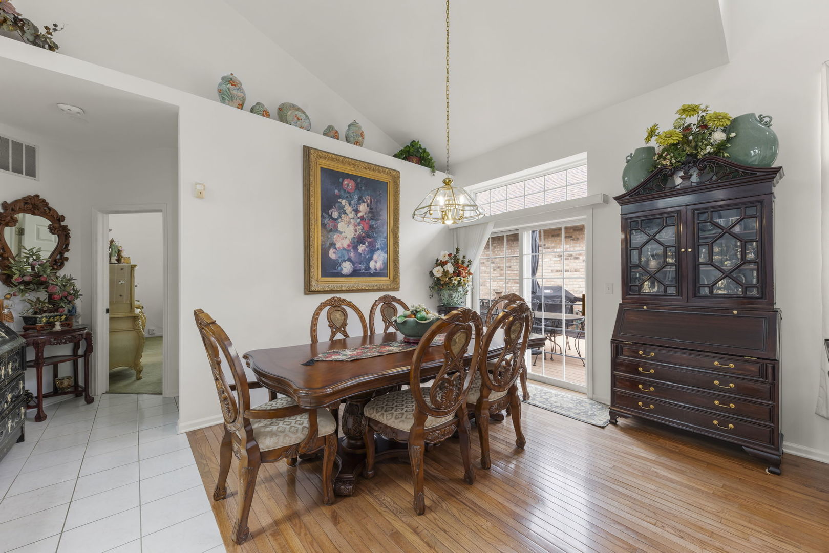 1610 Astor Avenue, Oakbrook Terrace, IL
