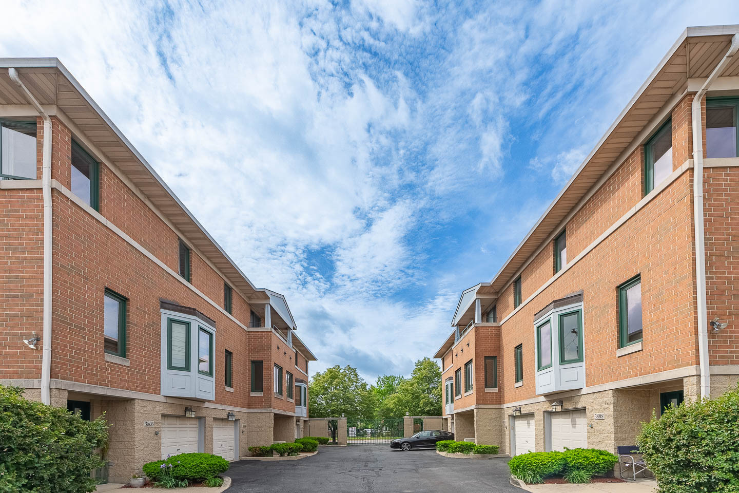 3804 W Devon Avenue, Lincolnwood, IL