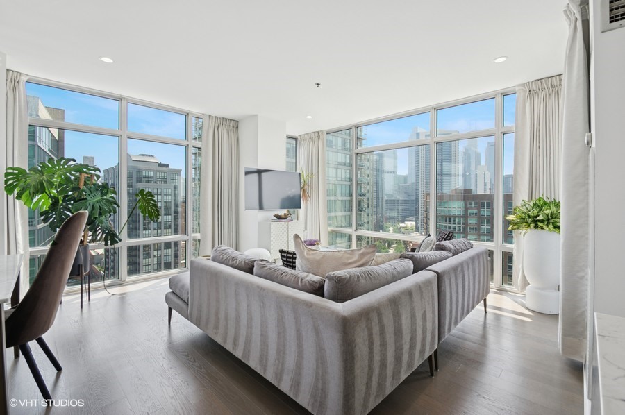 510 W Erie Street #1701, Chicago, IL