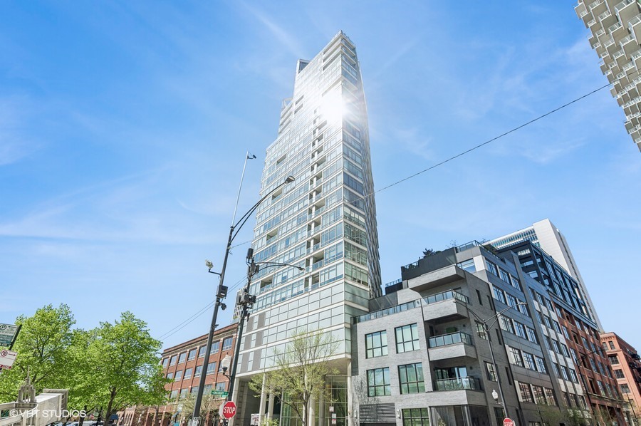510 W Erie Street #1701, Chicago, IL