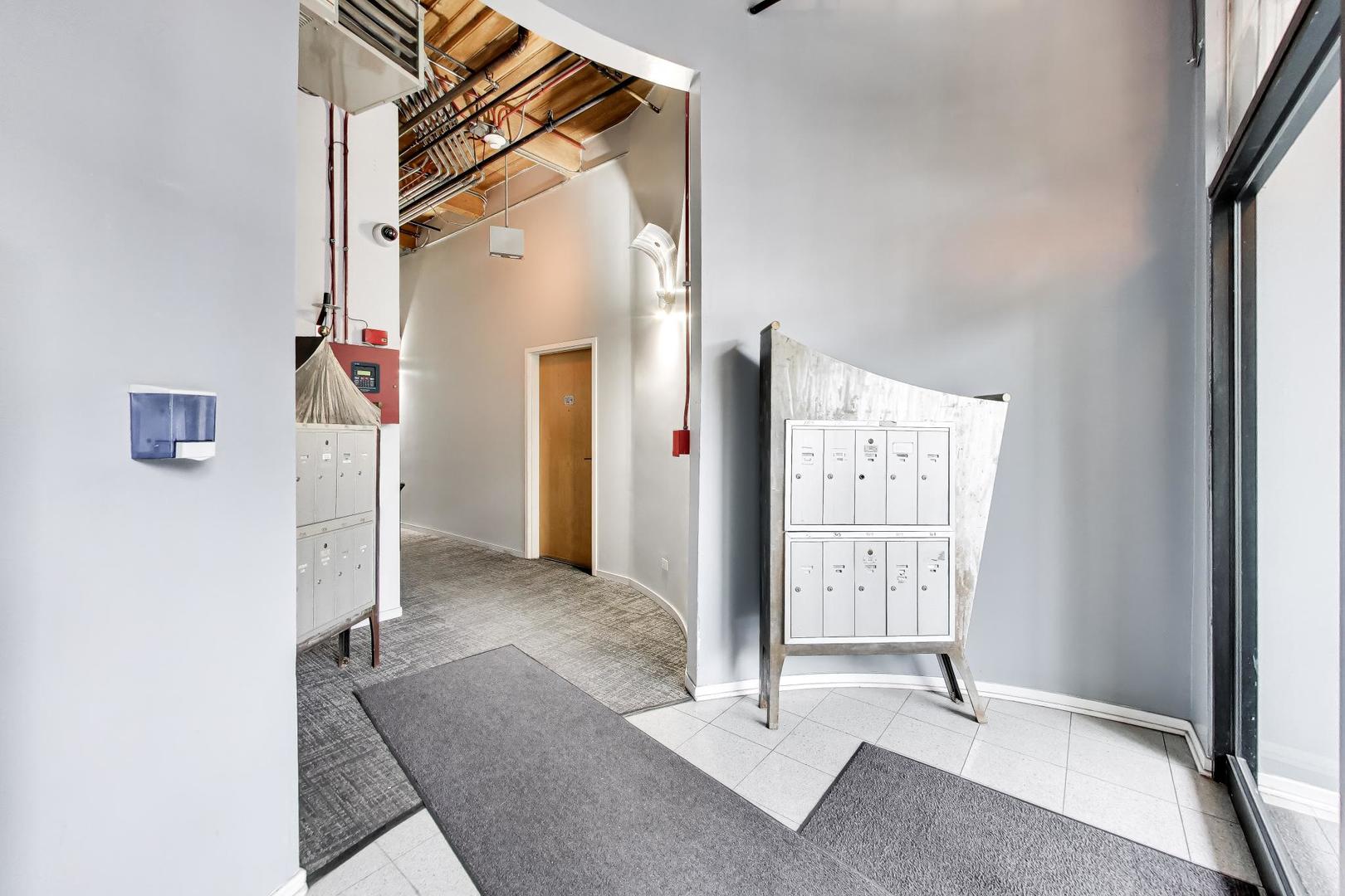 1259 N Wood Street #106, Chicago, IL
