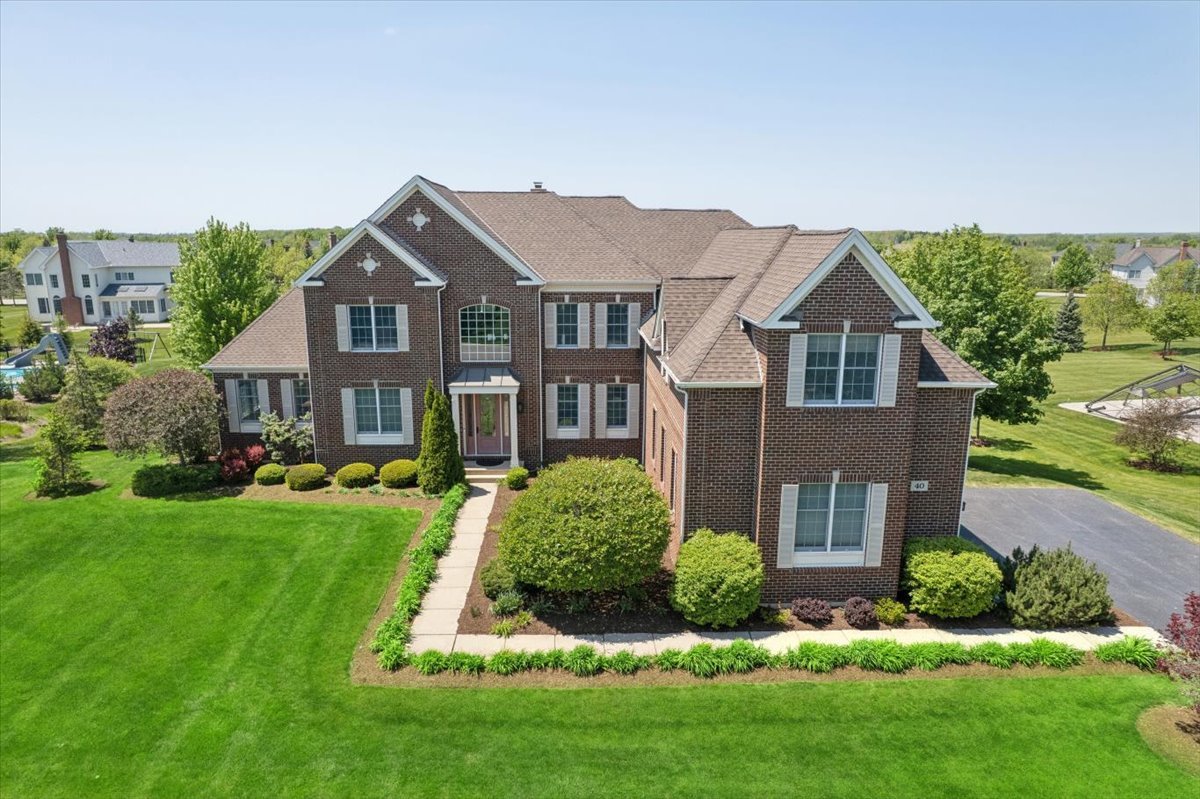 40 Wood Oaks Drive, South Barrington, IL