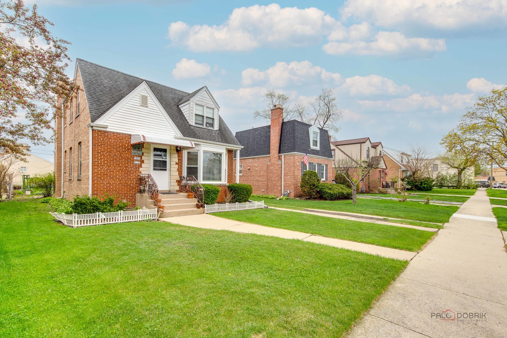 7523 W Cleveland Street, Niles, IL
