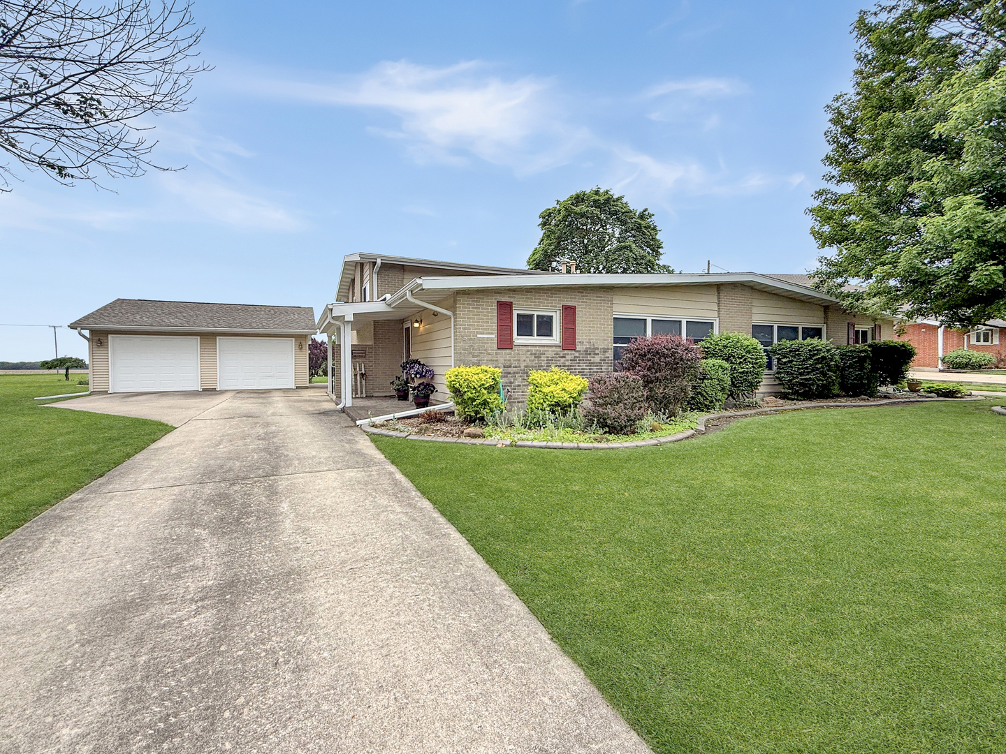 1616 Golfview Circle, Rantoul, IL