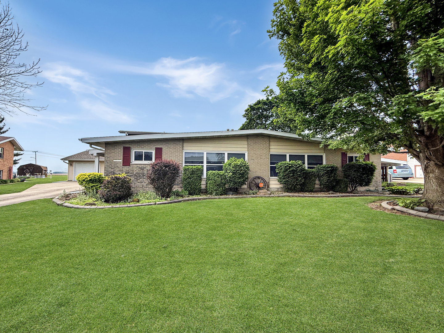 1616 Golfview Circle, Rantoul, IL