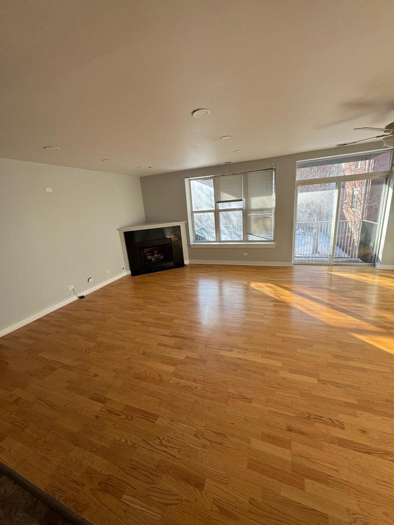 2257 W Lake Street #203, Chicago, IL