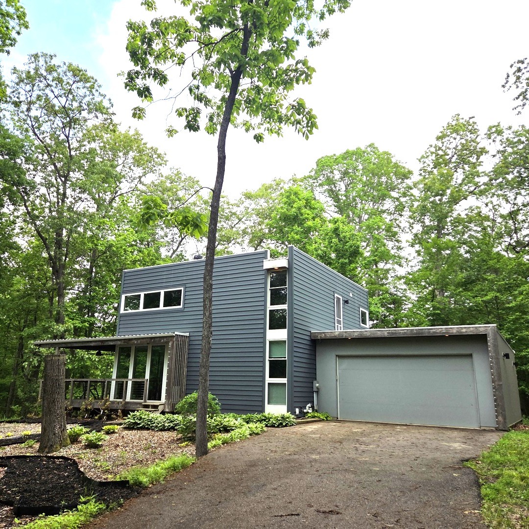 287 Lake Thunderbird Drive, Putnam, IL