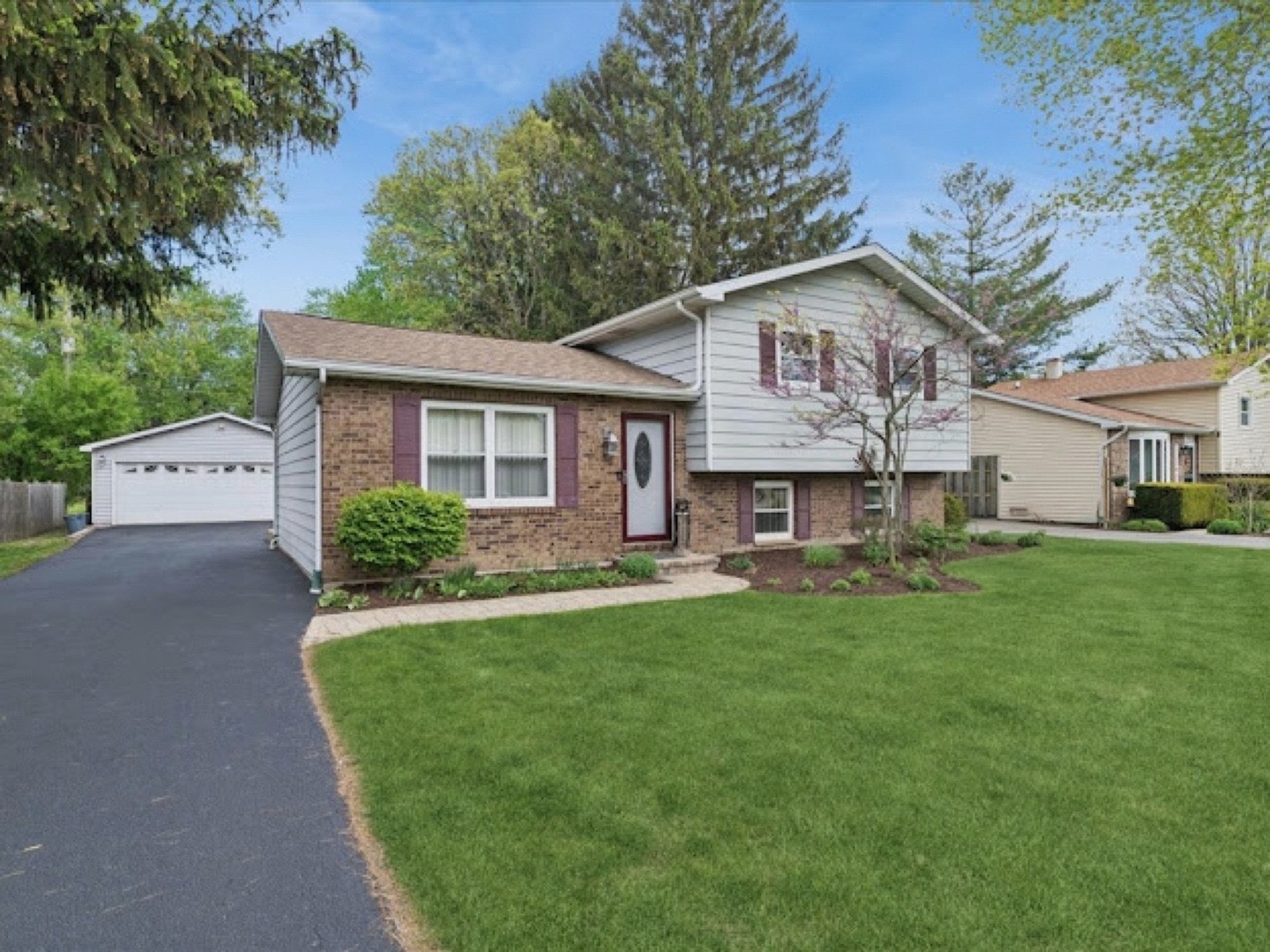 38187 N North Shore Avenue, Beach Park, IL