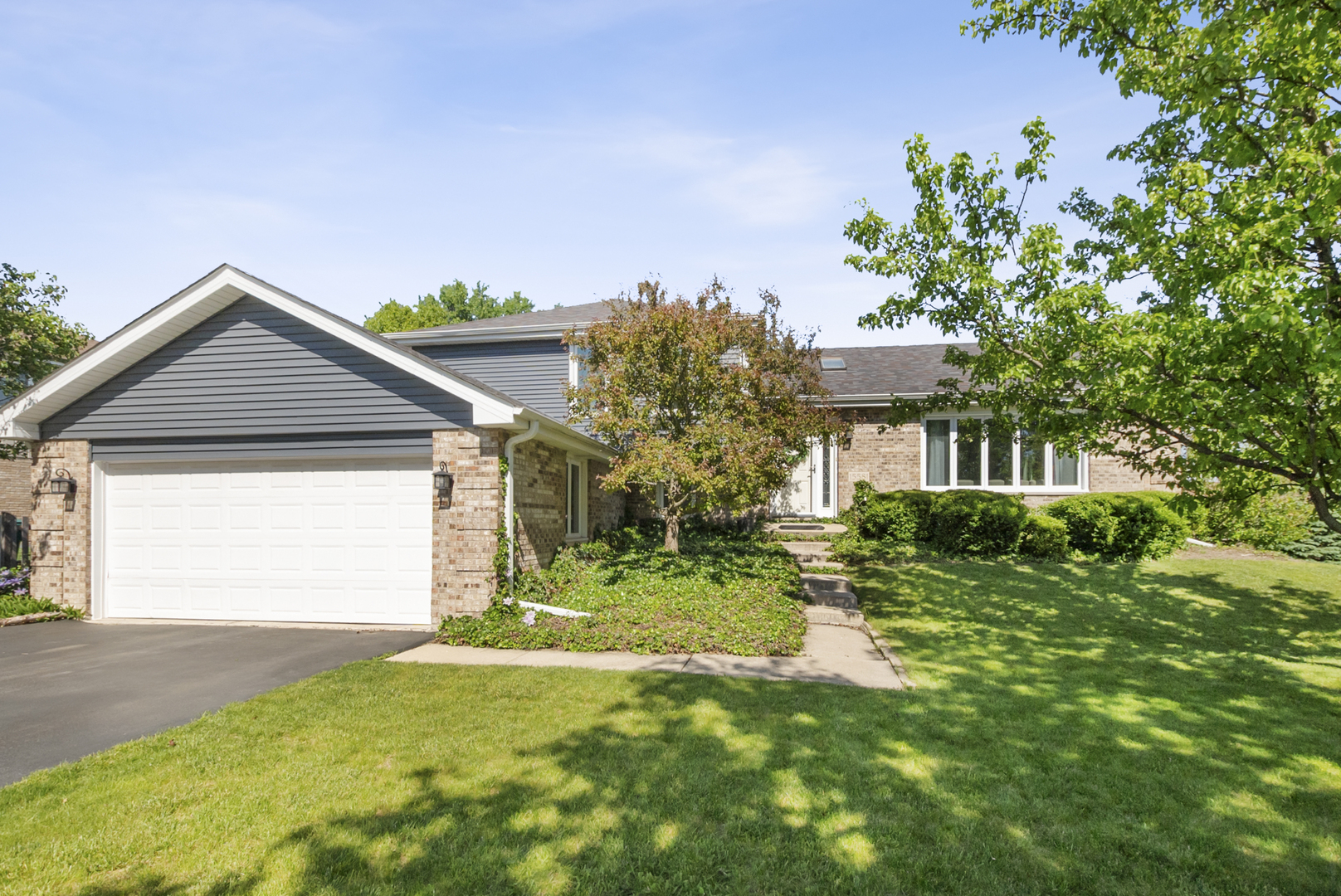 15581 Frances Lane, Orland Park, IL
