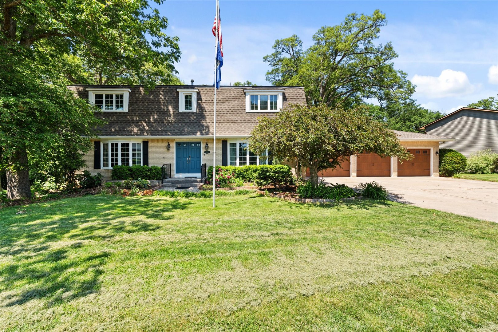 10 Oak Grove Road, Geneseo, IL