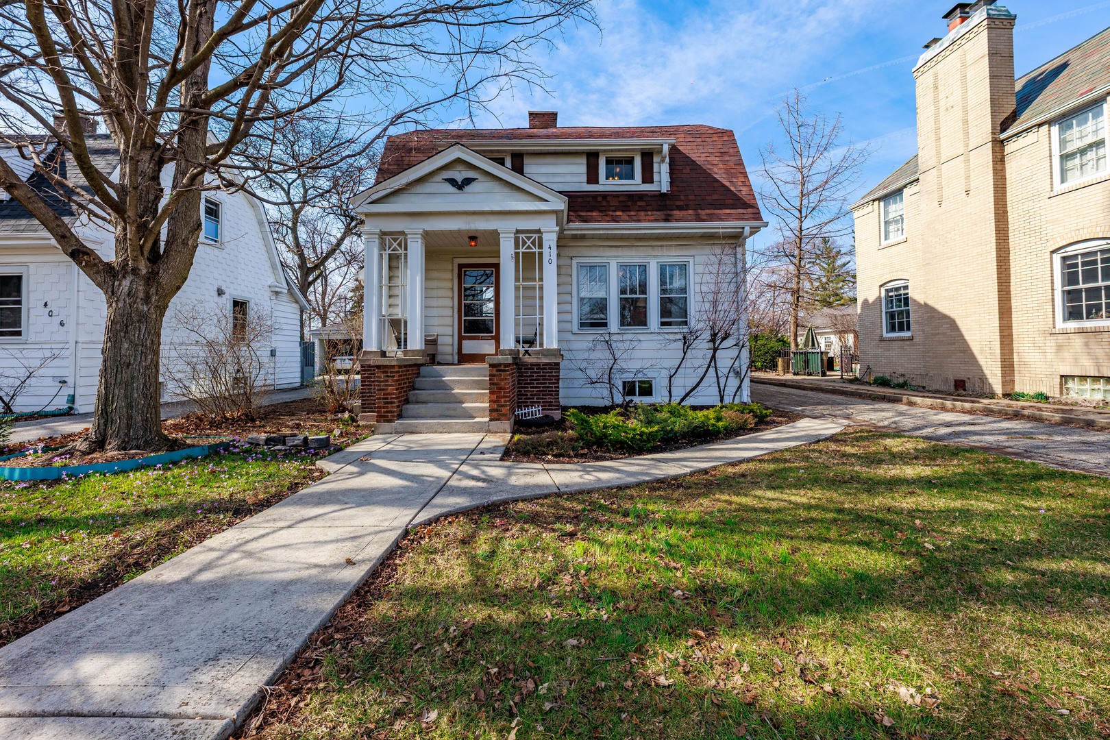 410 Repton Road, Riverside, IL