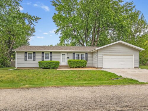 118 W Hawley Street, Amboy, IL