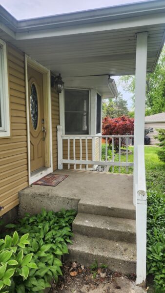 20831 N Maple Court, Deerfield, IL