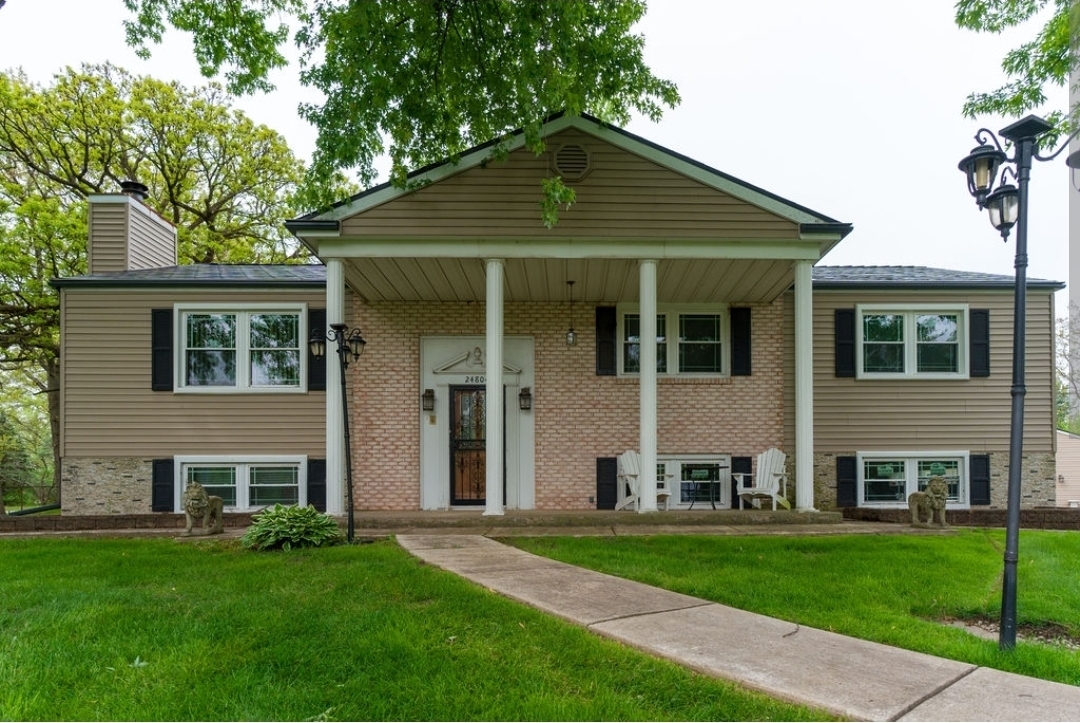 24804 S Oak Lane, Crete, IL