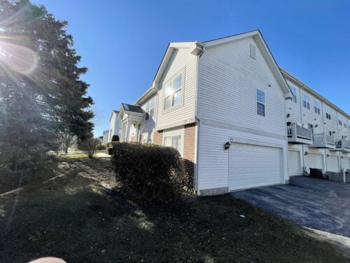 341 Holiday Lane, Hainesville, IL