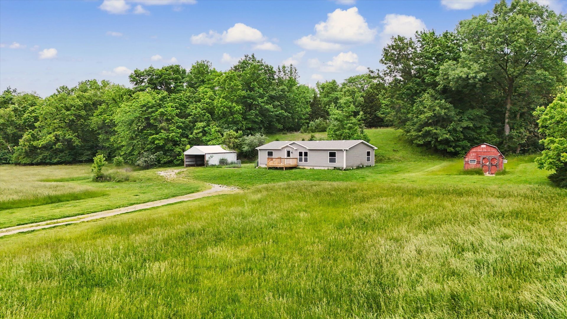 802 Reynolds Drive, Charleston, IL