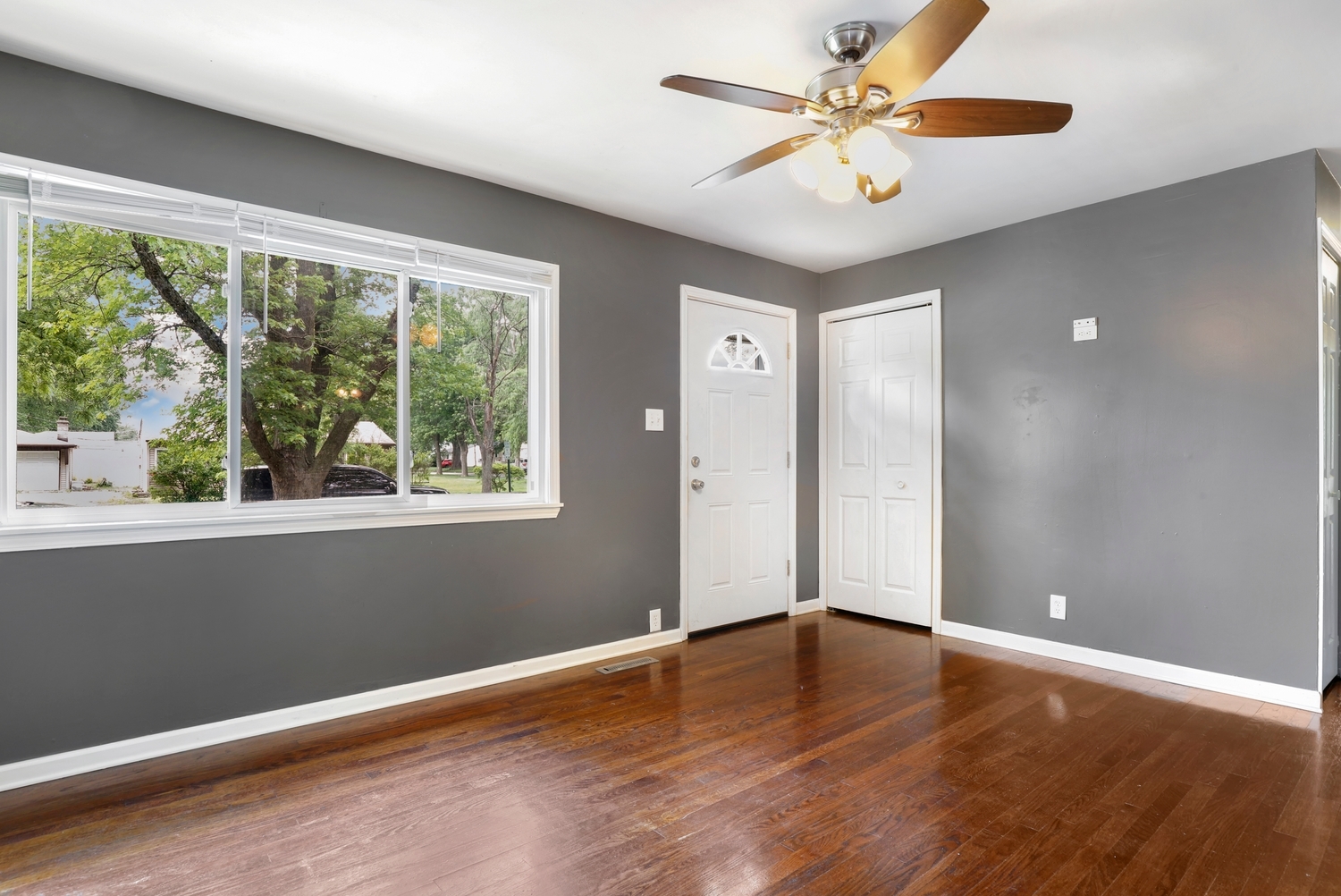 231 W 35th Street, Steger, IL