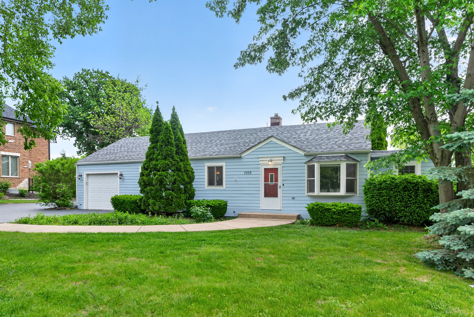 7339 S Park Avenue, Burr Ridge, IL