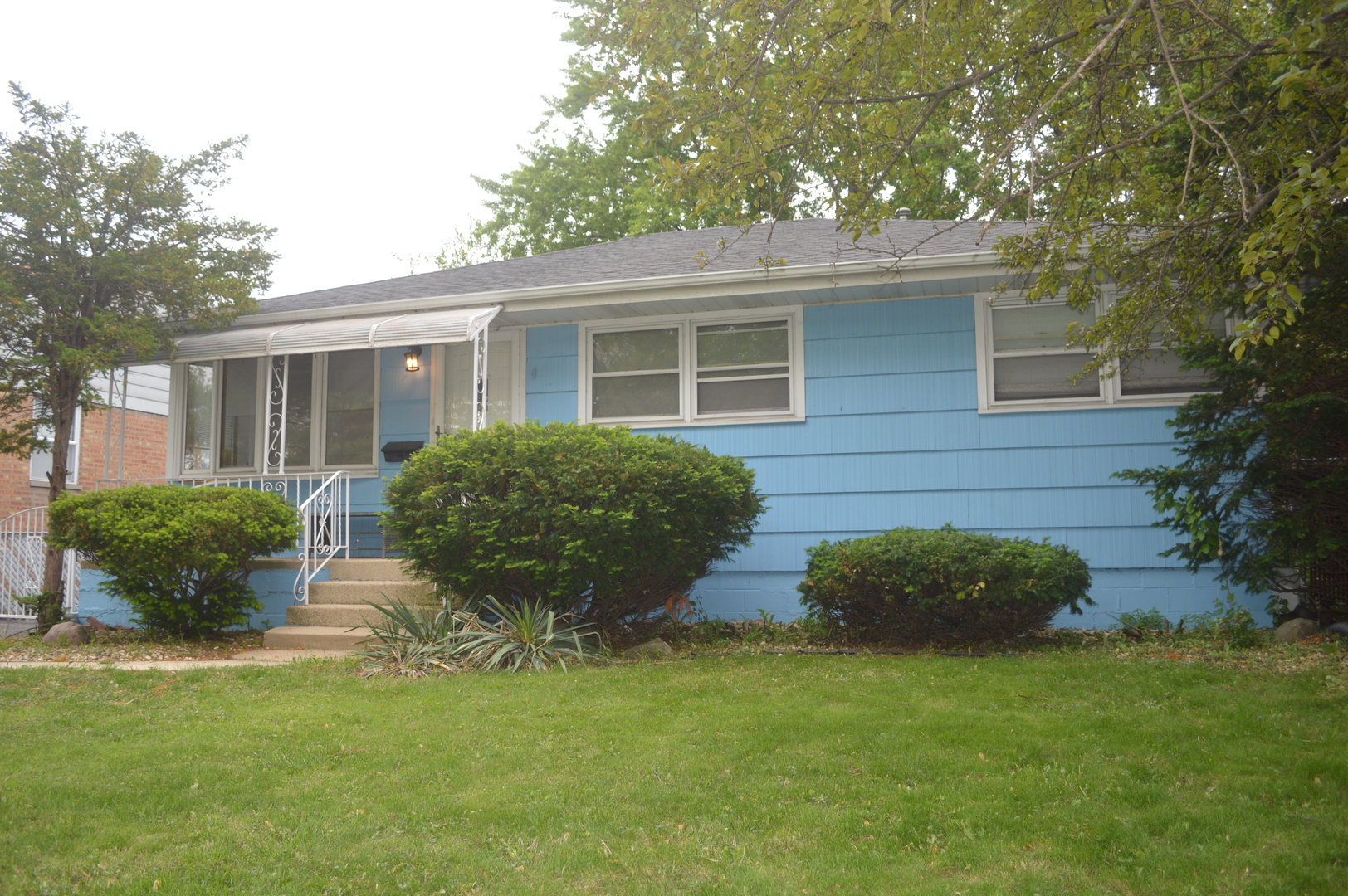 17719 Burnham Avenue, Lansing, IL