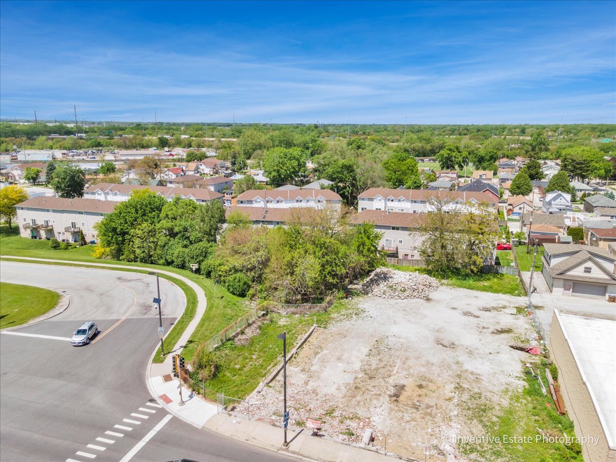7450 W Archer Avenue, Summit, IL