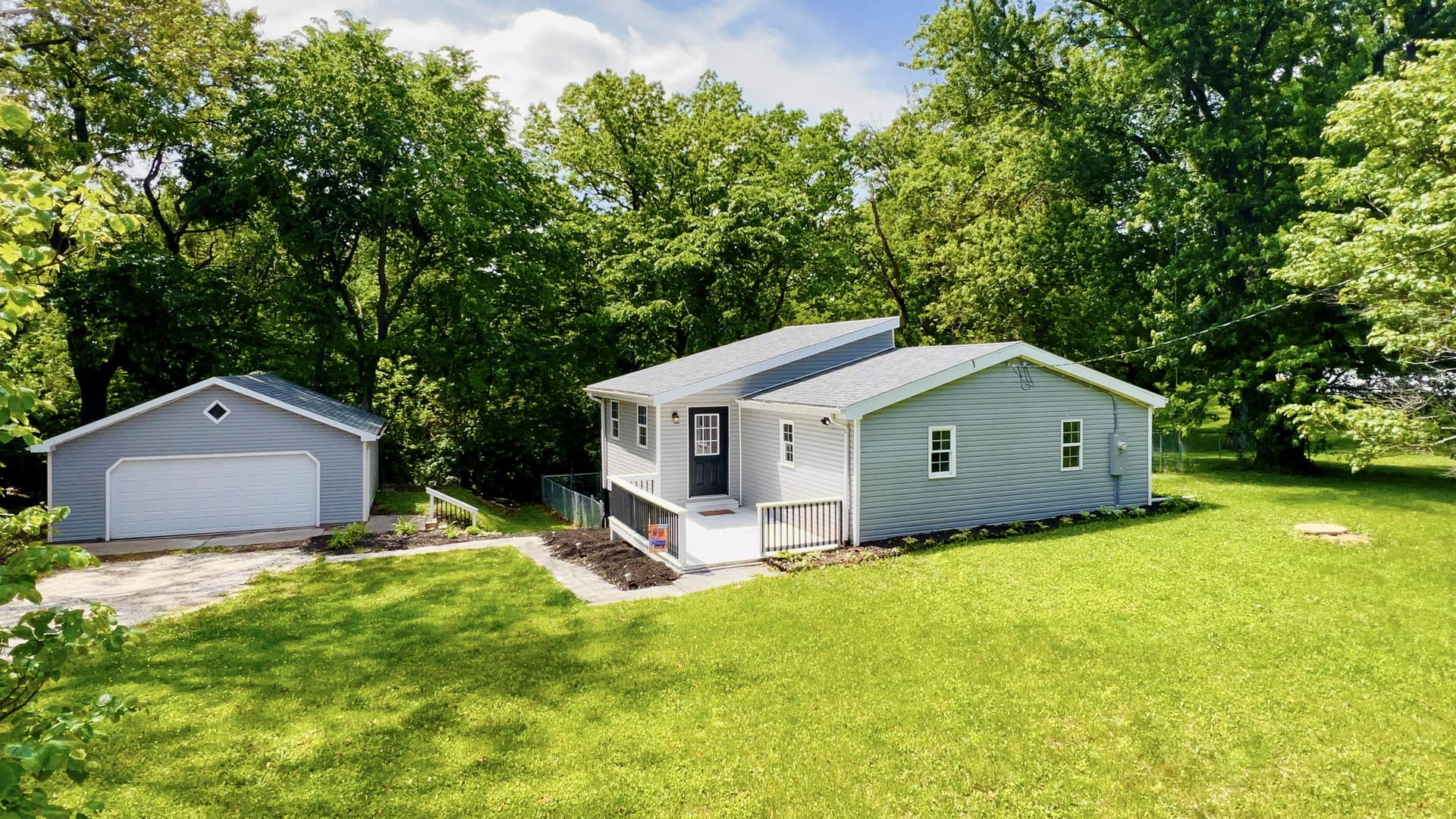 207 Hillman Street, Washington, IL