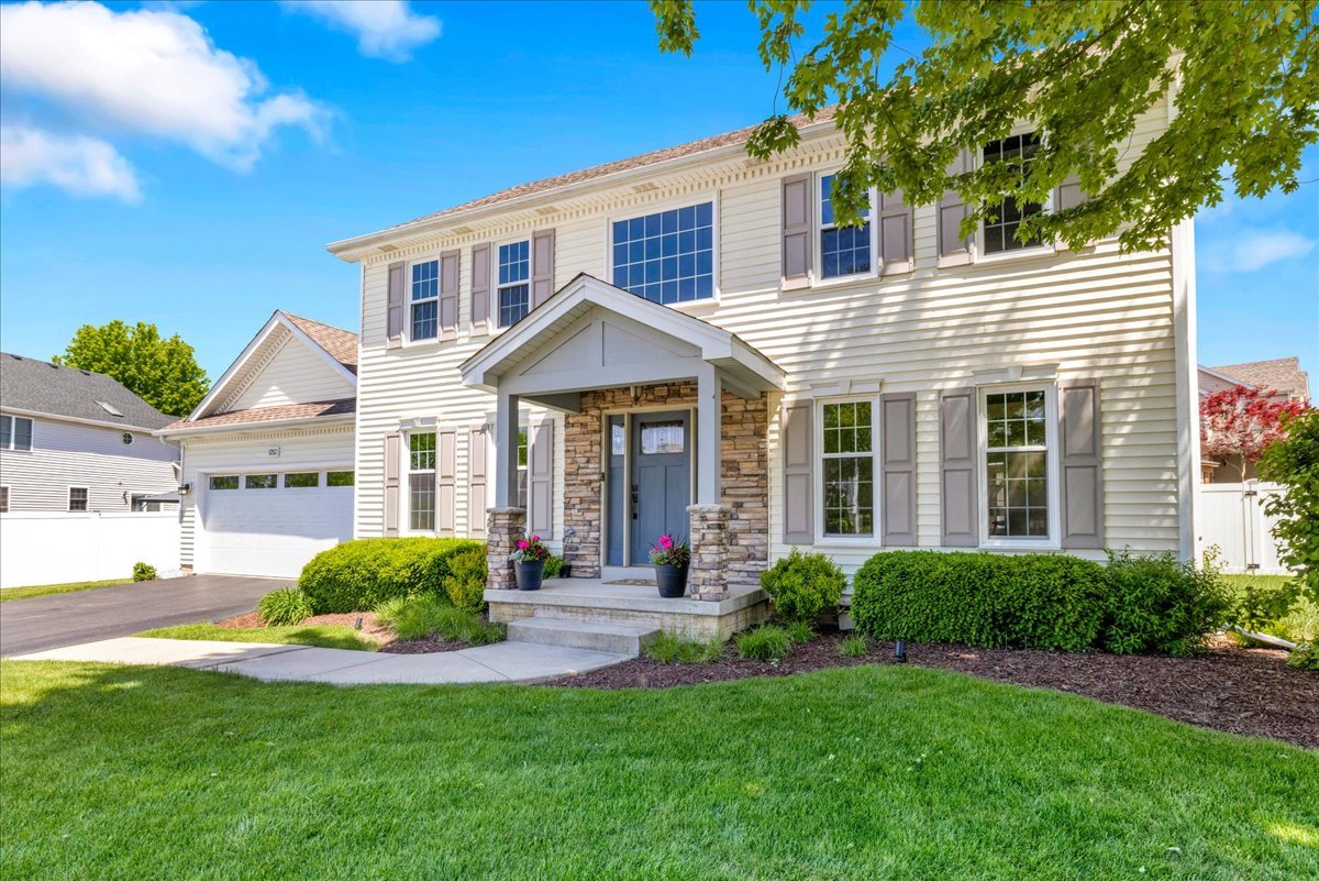 1252 Walsh Drive, Yorkville, IL