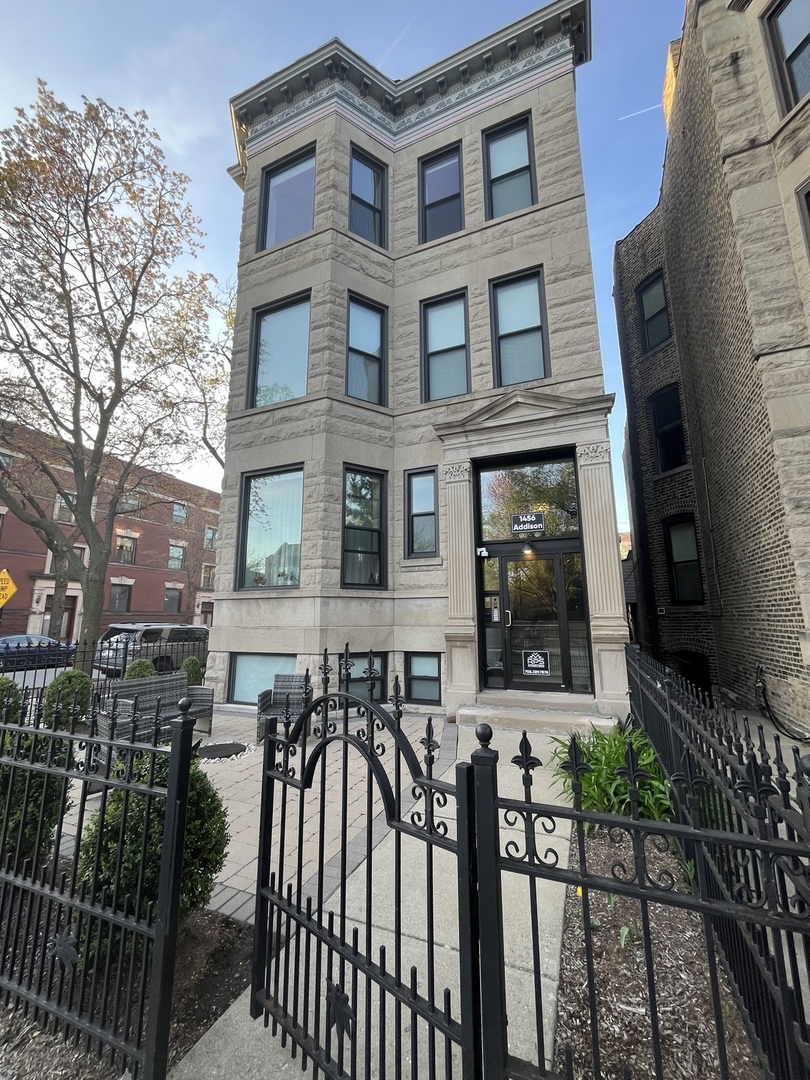 1456 W ADDISON Street #3, Chicago, IL