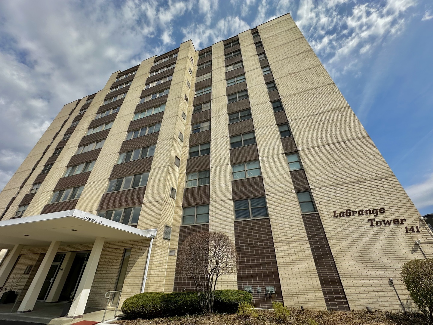 141 N La Grange Road #702, La Grange, IL