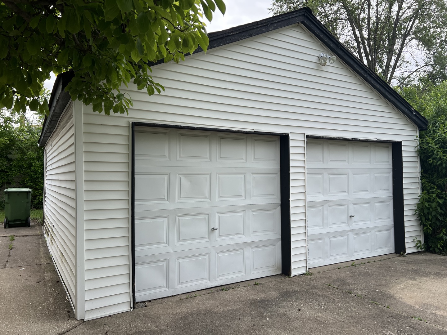9615 Nottingham Avenue, Oak Lawn, IL