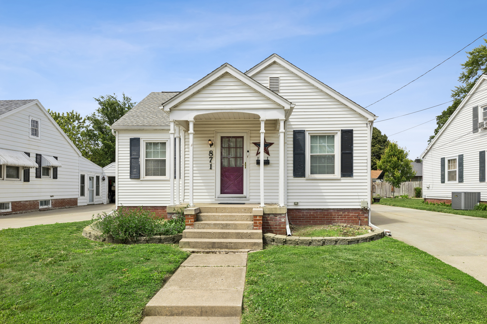871 E Fremont Street, Galesburg, IL