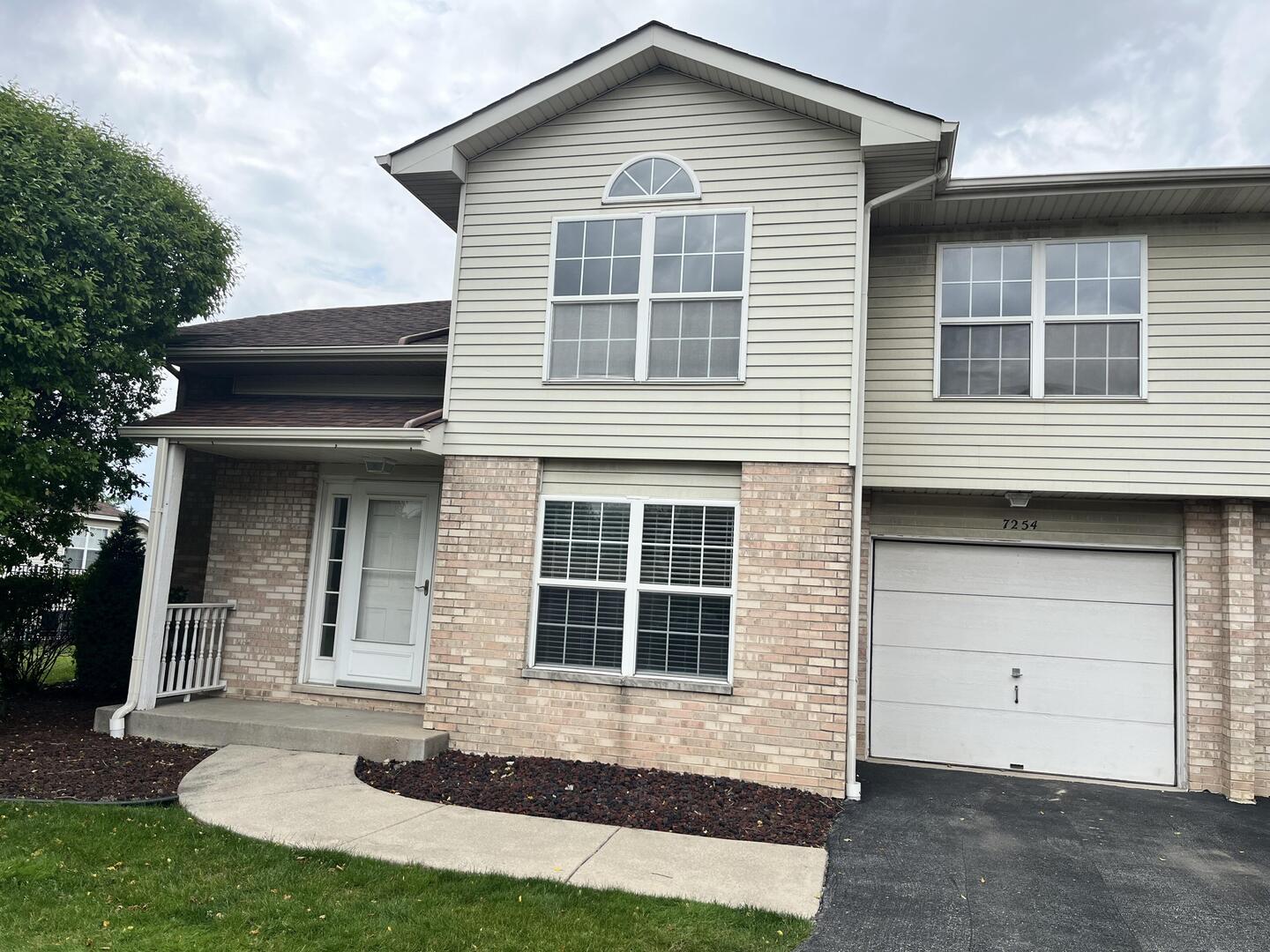 7254 Terrace Drive, Justice, IL