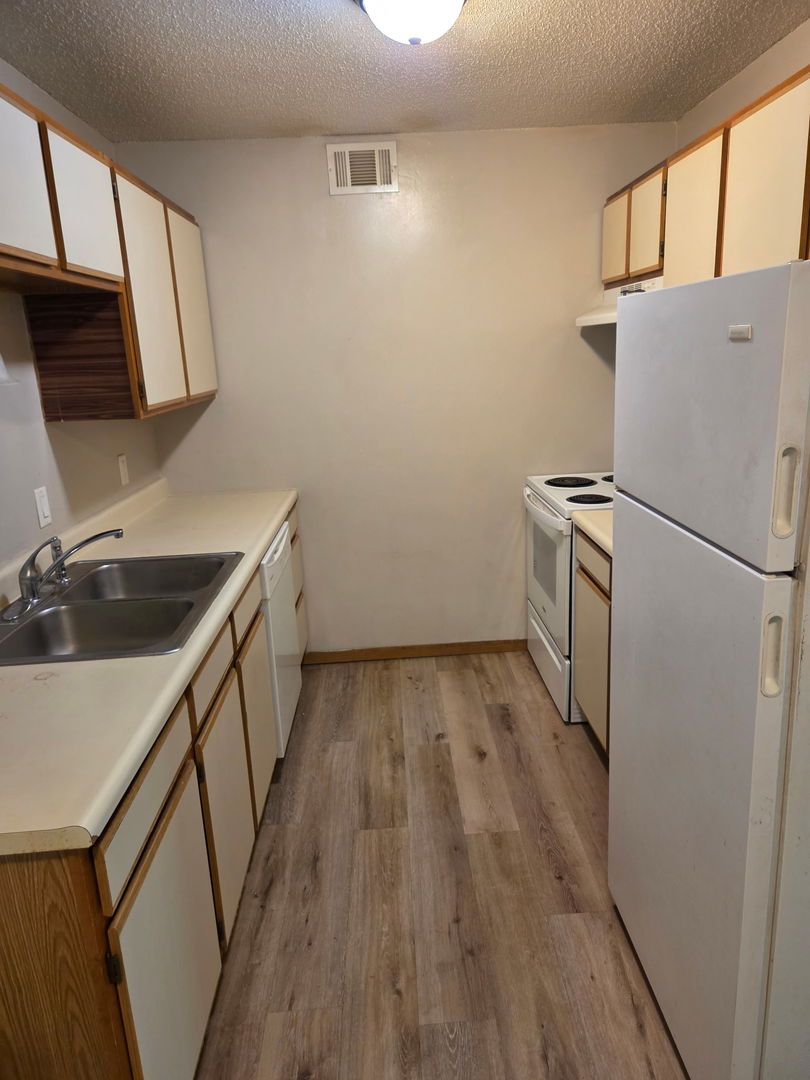2416 Park Avenue #14, Muscatine, IA