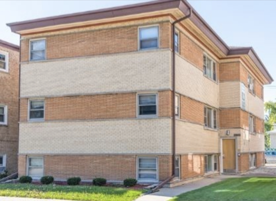 4916 N Harlem Avenue #2, Harwood Heights, IL