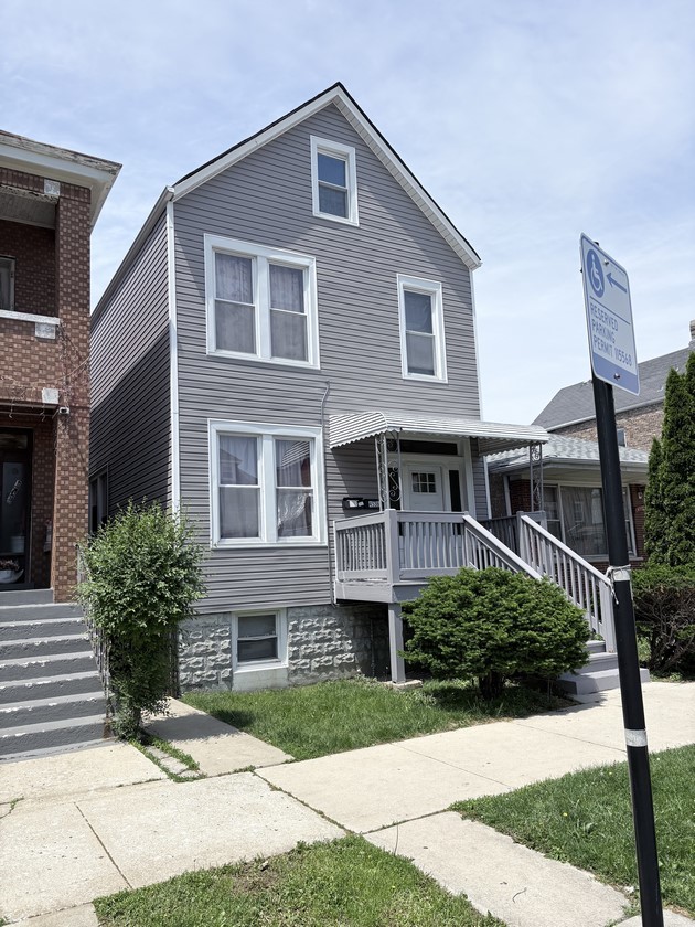 4536 S SACRAMENTO Avenue, Chicago, IL