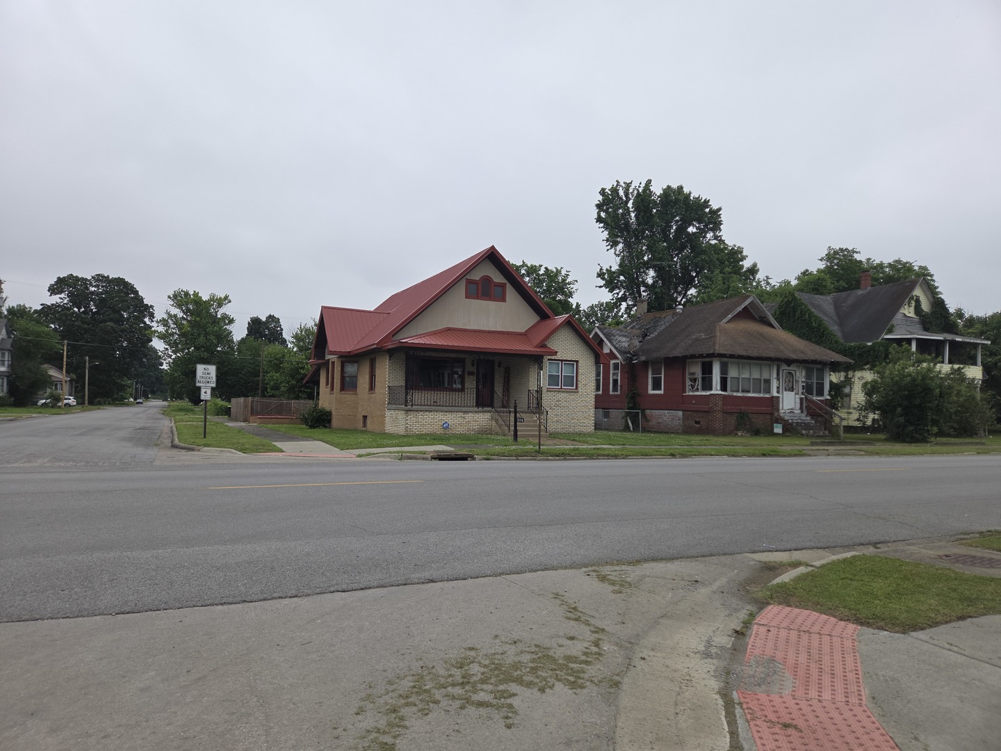 204 S Blanche Street, Mounds, IL