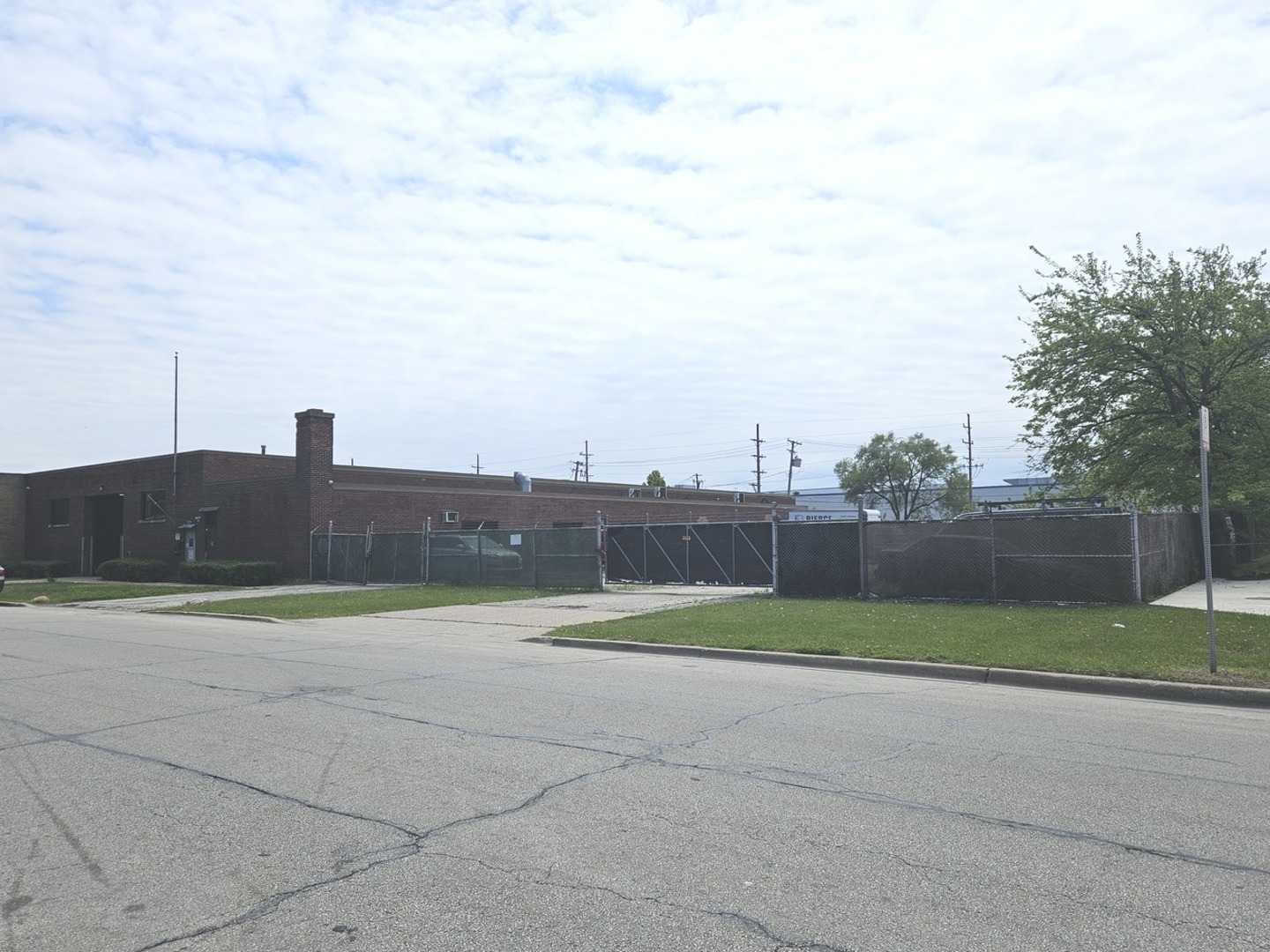 7225 W 59th Street, Summit, IL