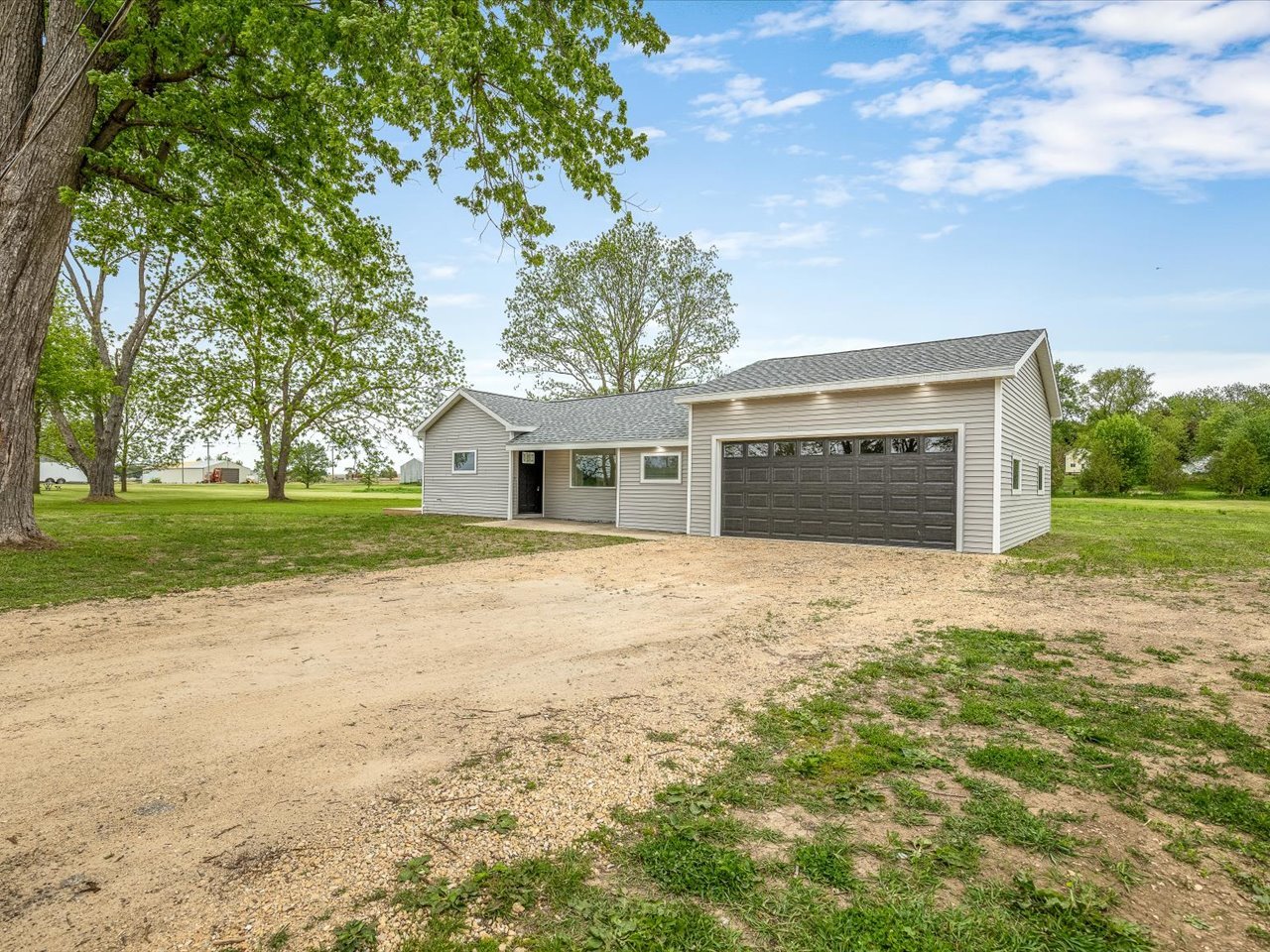 511 W South Street, Durand, IL