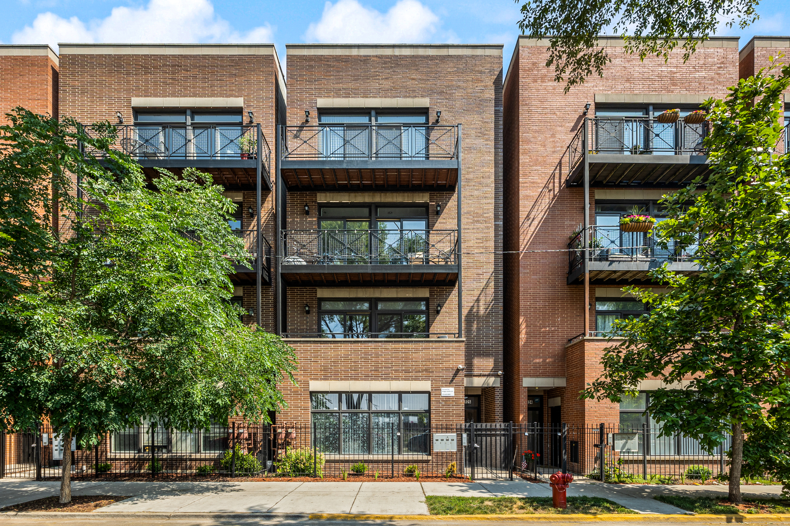 3128 W Walton Street #1, Chicago, IL