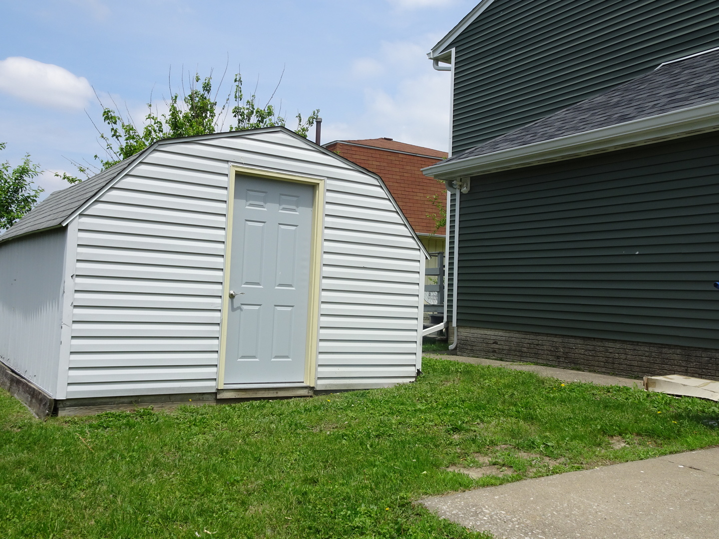 1704 W 55th Street, Davenport, IA