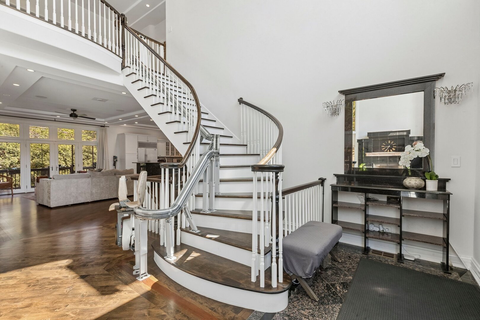 6843 N Kilpatrick Avenue, Lincolnwood, IL