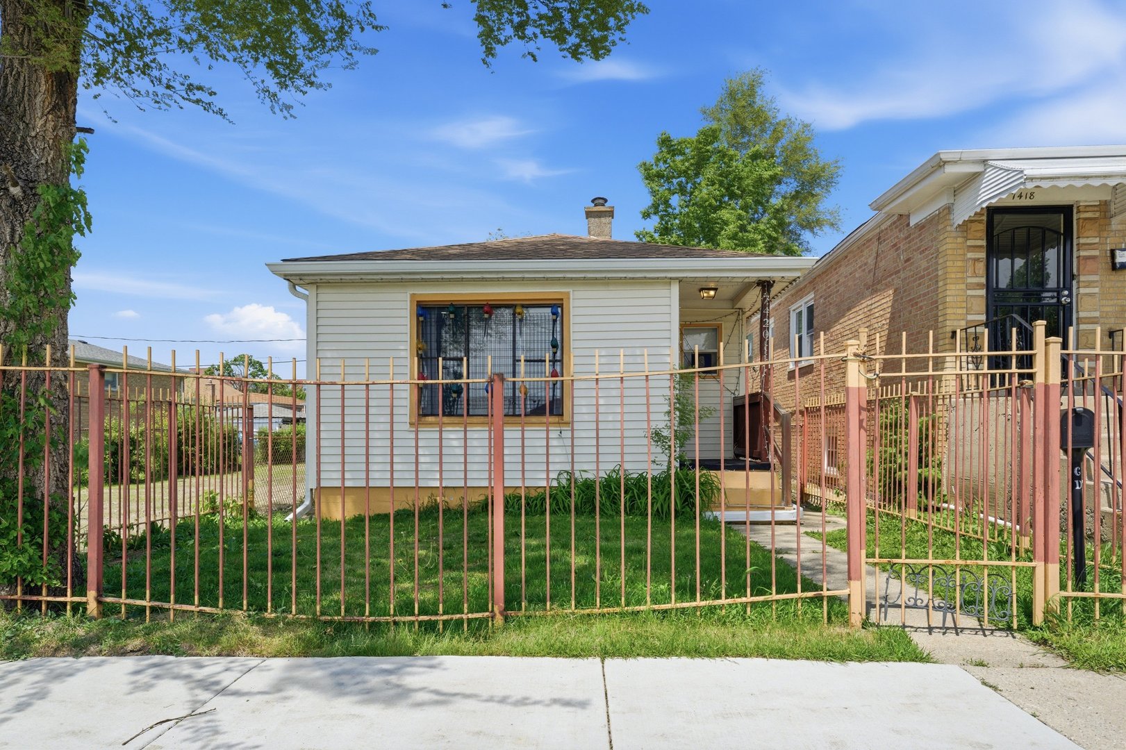 7420 W 64th Place, Summit, IL