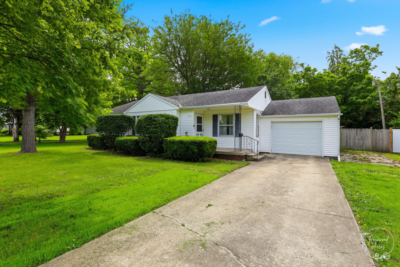 602 E 2nd Street, Gilman, IL