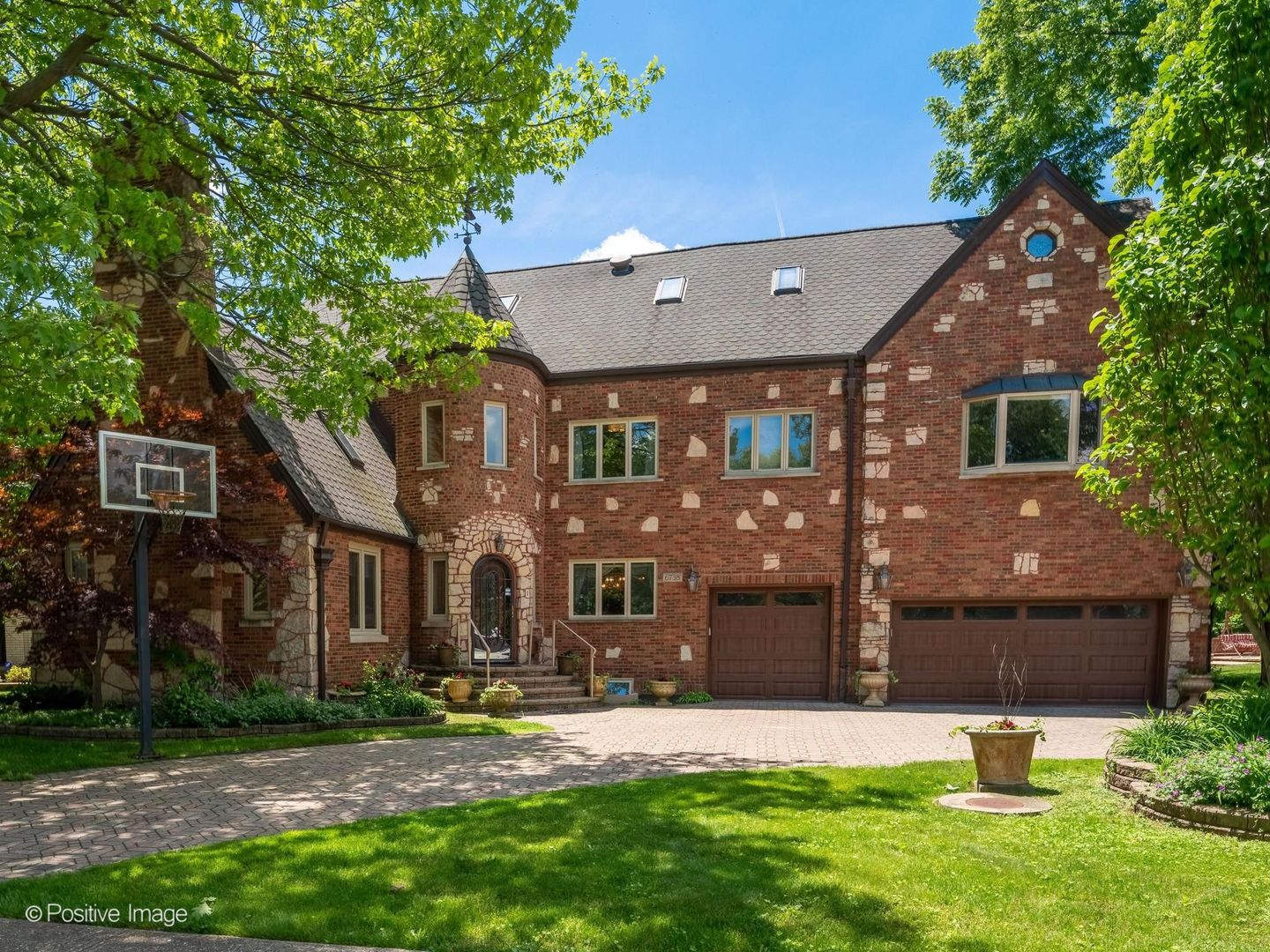 6738 N Sauganash Avenue, Lincolnwood, IL