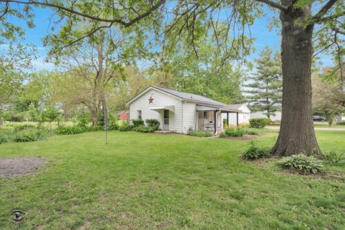 32 Cross Street, Bristol, IL