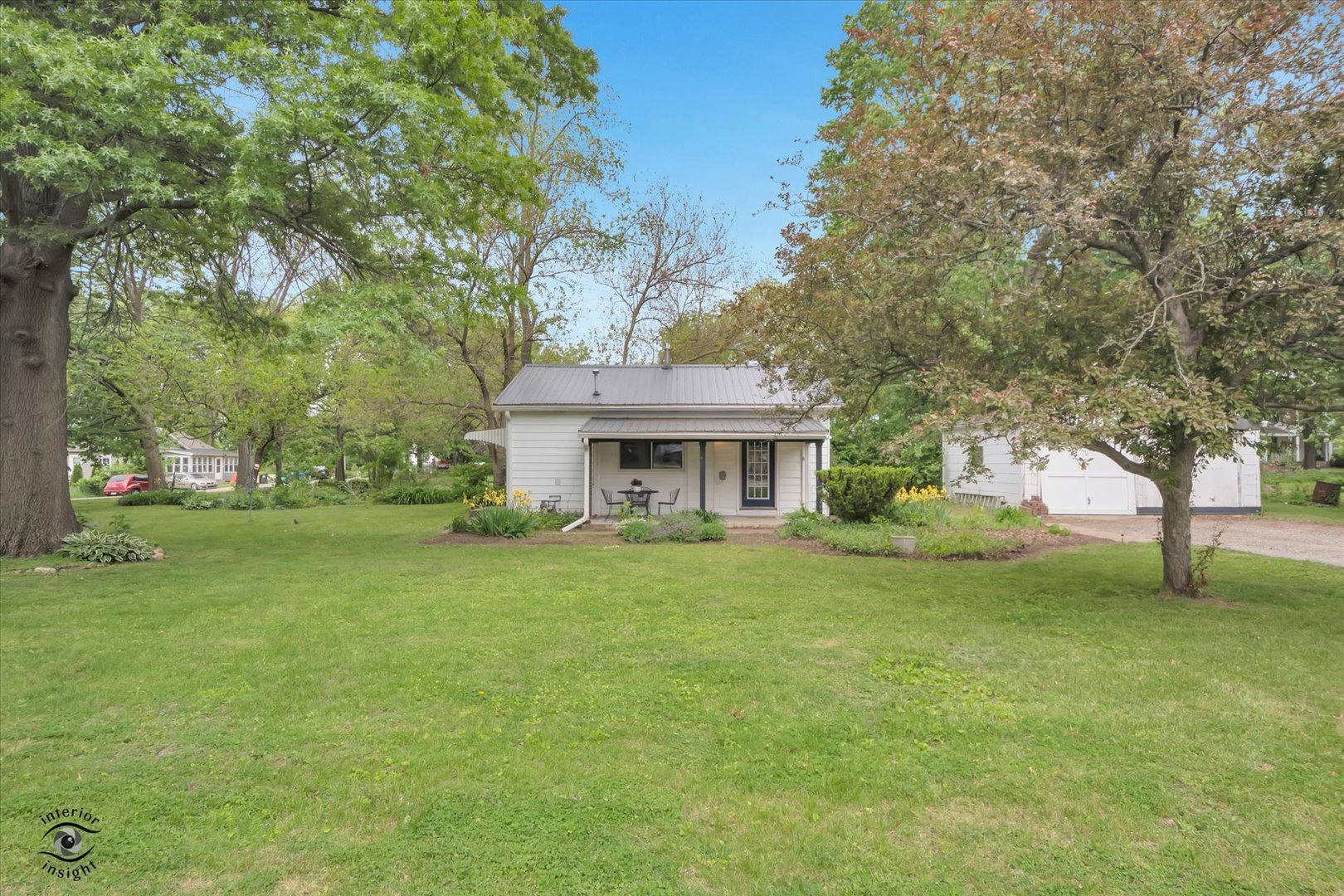 32 Cross Street, Bristol, IL