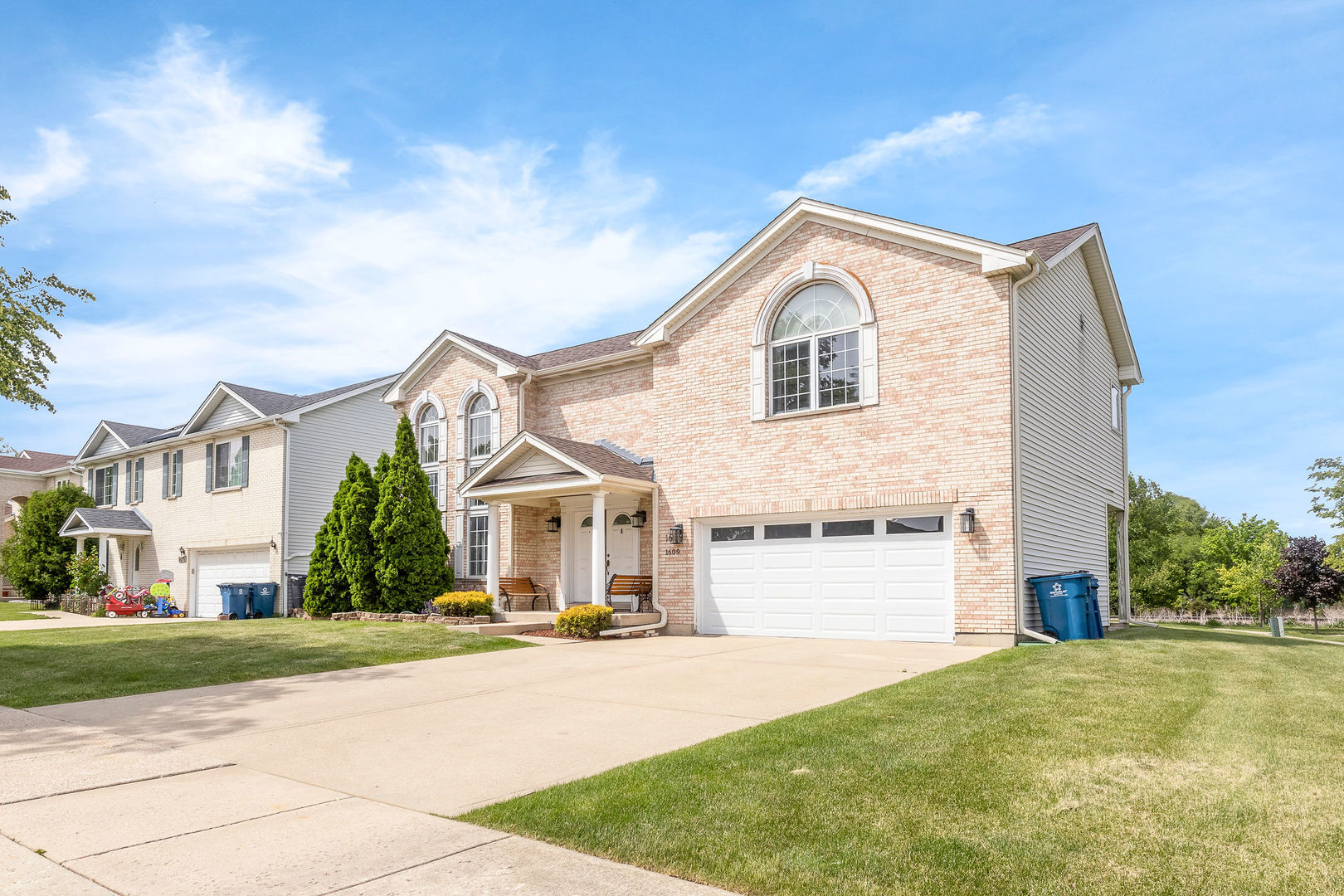 1609 Percy Lane, Itasca, IL