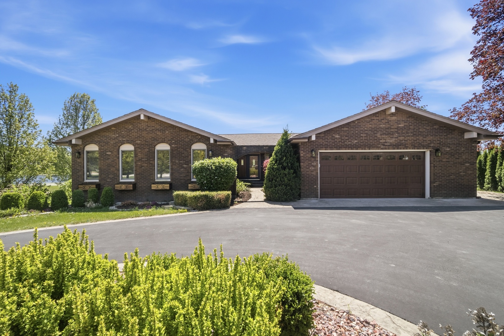 28 Windemere Lane, South Barrington, IL