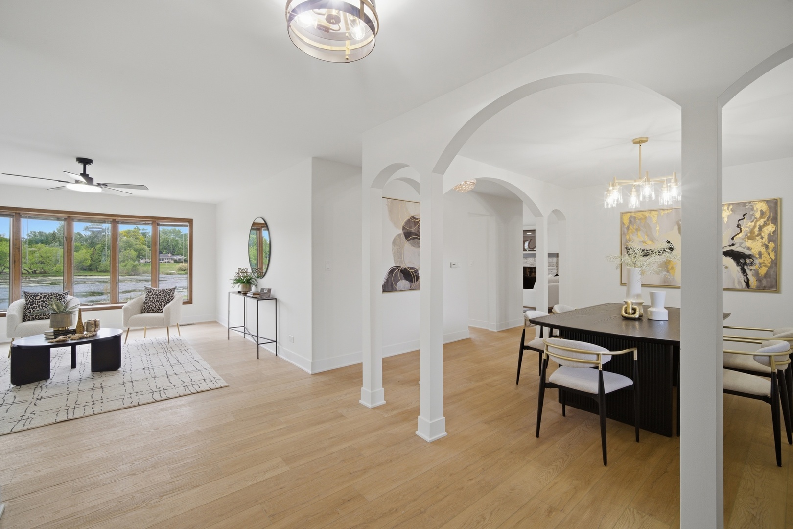 28 Windemere Lane, South Barrington, IL