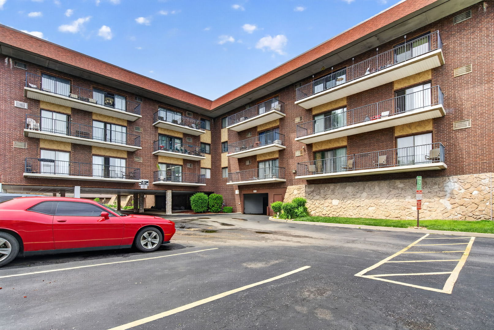 9540 Mayfield Avenue #S307, Oak Lawn, IL