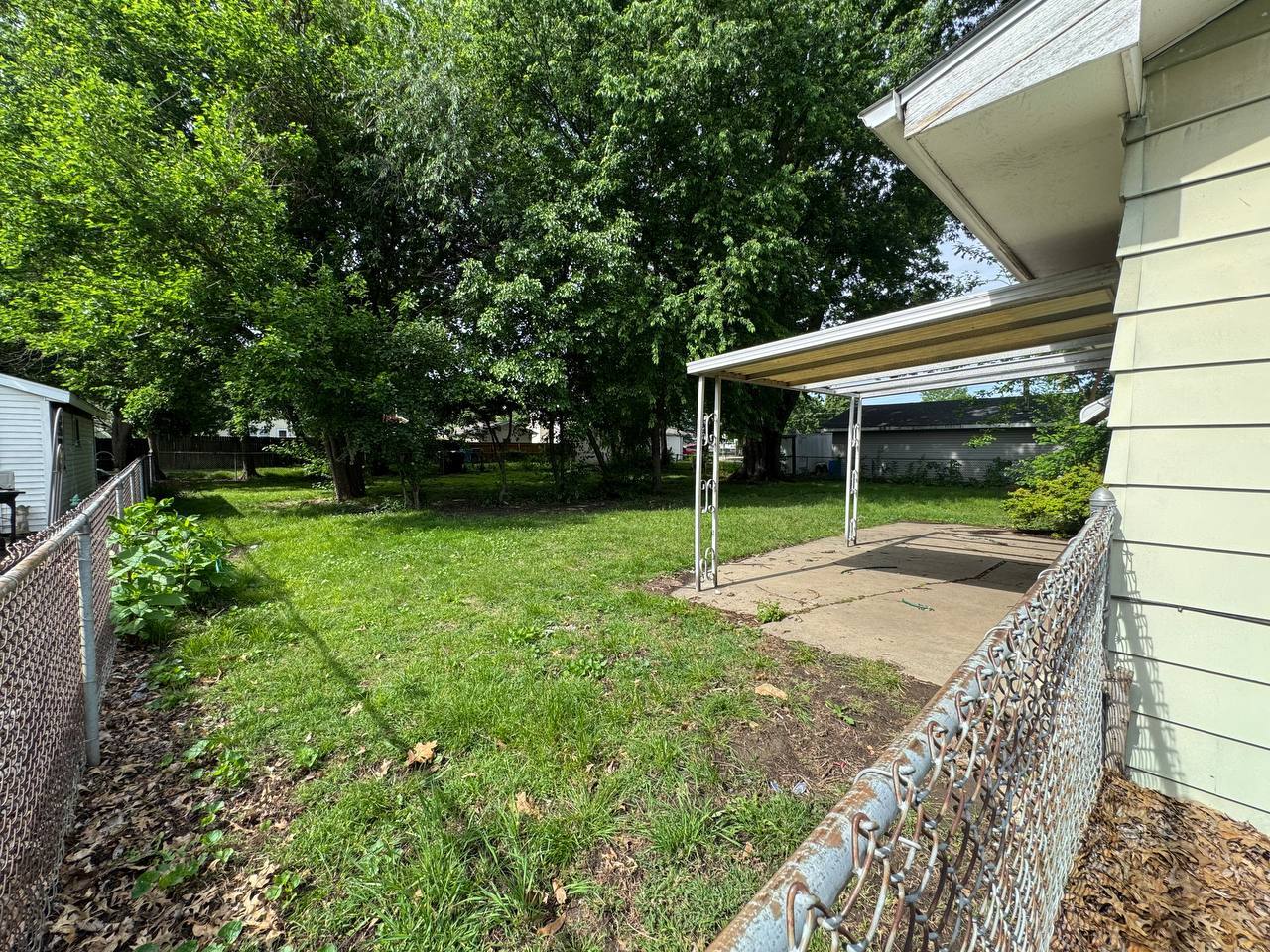 506 E Stevenson Street, Taylorville, IL